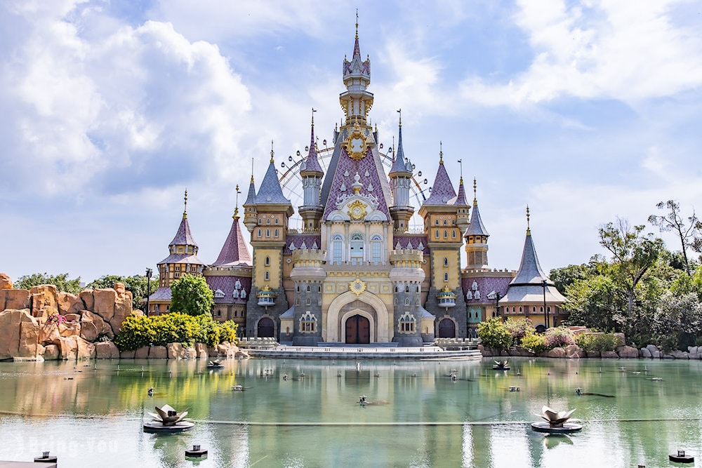 VinWonders Phu Quoc spans over 170 hectares, making it one of Southeast Asia's largest theme parks